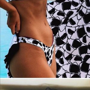Moana Bikini Jaws Reversible Bottoms
